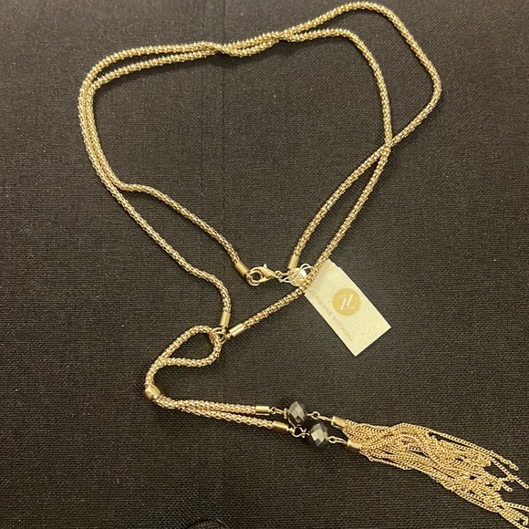 Adrienne Vittadina ✨💫✨Gold Tone Long Necklace & Clip-on Earrings - NWT - Picture 3 of 9